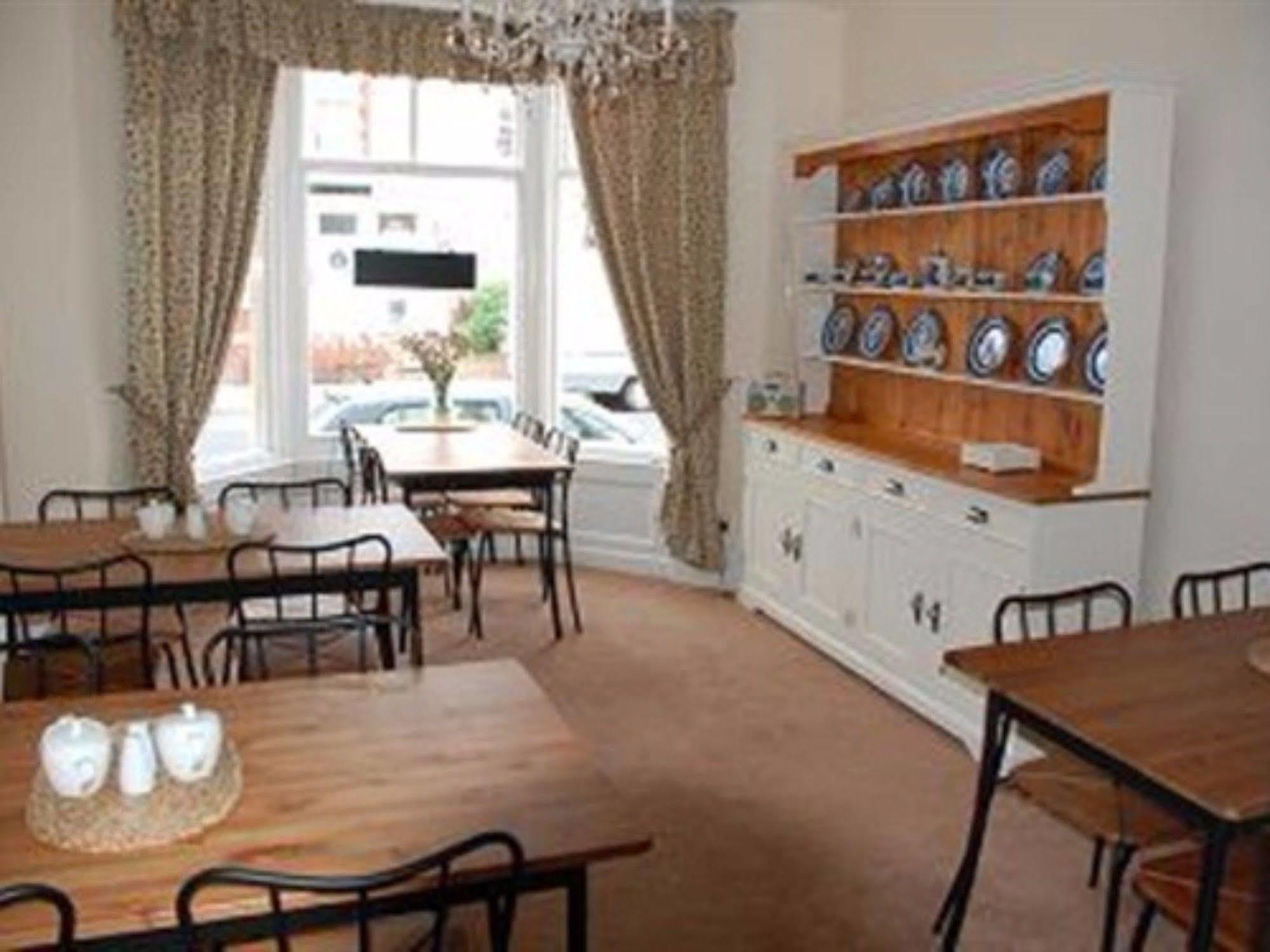 مبيت وإفطار بلاكبول Eden House المظهر الخارجي الصورة